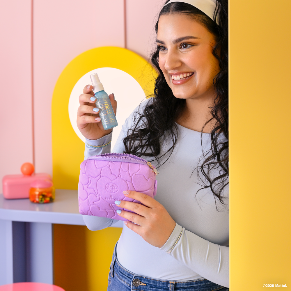 Polly Pocket? X essence hydro fixing spray - Image 3